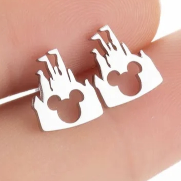 Cinderella Castle🏰Disney Stainless Steel Stud Earrings🏰 Silver or Gold - Picture 1 of 1